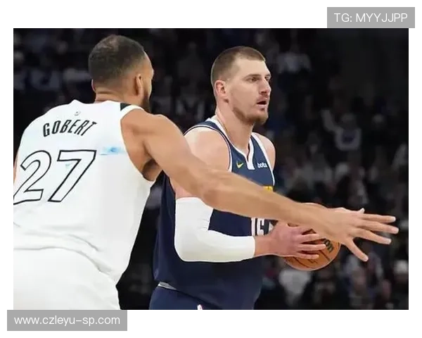 唐斯利用背打优势提升内线得分效率，拉开与约基奇的低位攻击差距