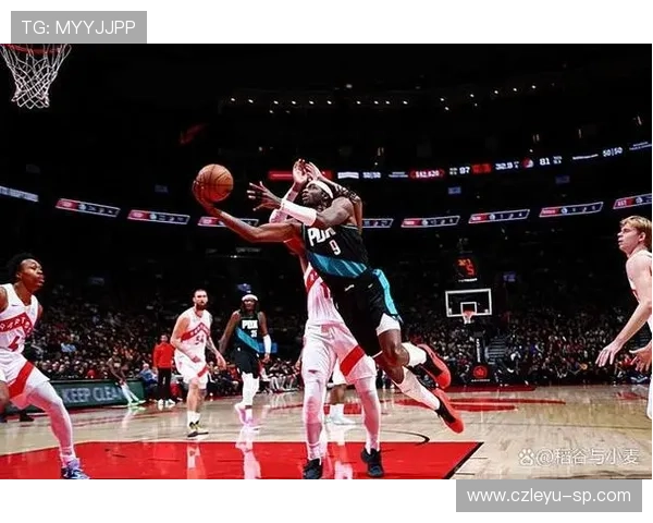 克里斯保罗挡拆为锋线制造空位胜上季