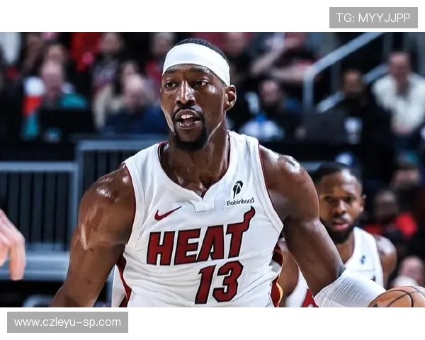 希罗三分火力提升拉开球队进攻空间效率显著改观